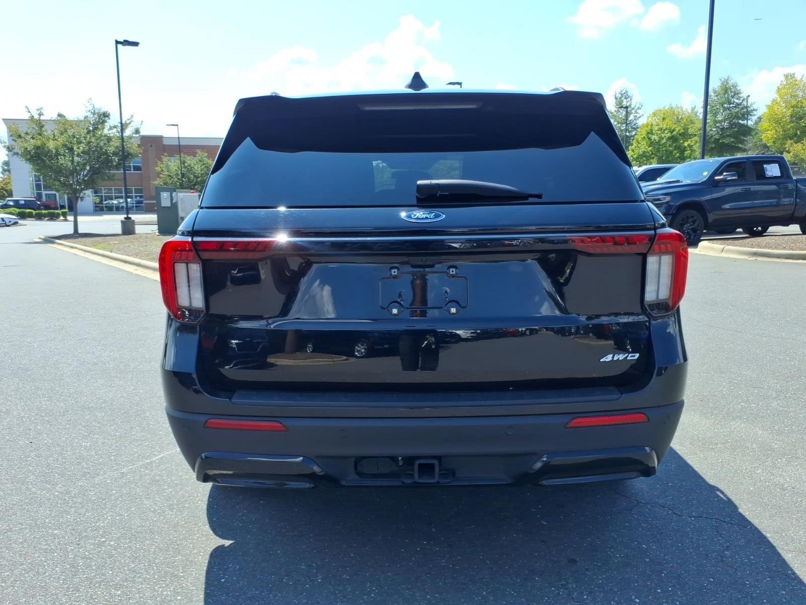 Used 2025 Agate Black Ford ST-Line image 16