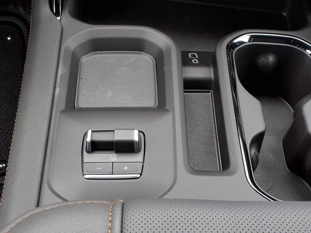 2026 GMC Sierra 2500HD AT4 - Photo 19