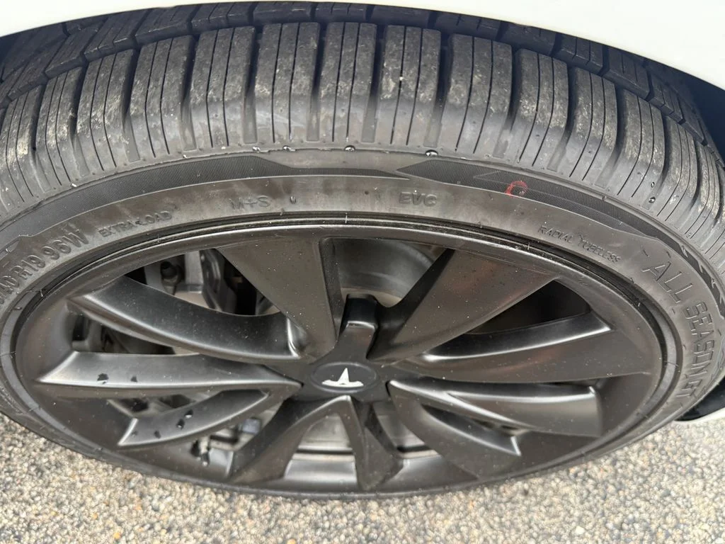 Used 2018 White Tesla Long Range image 7