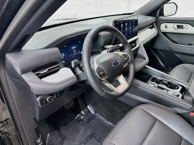 New 2027 Agate Black Metallic Ford Active image 9