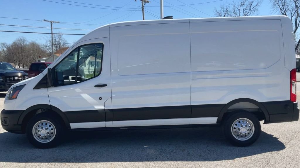 New 2026 Oxford White Ford Cargo Van image 9