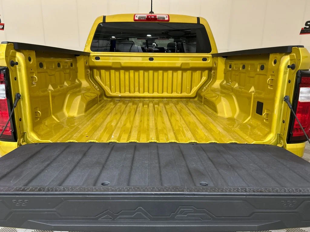 Used 2023 Red GMC Elevation image 5