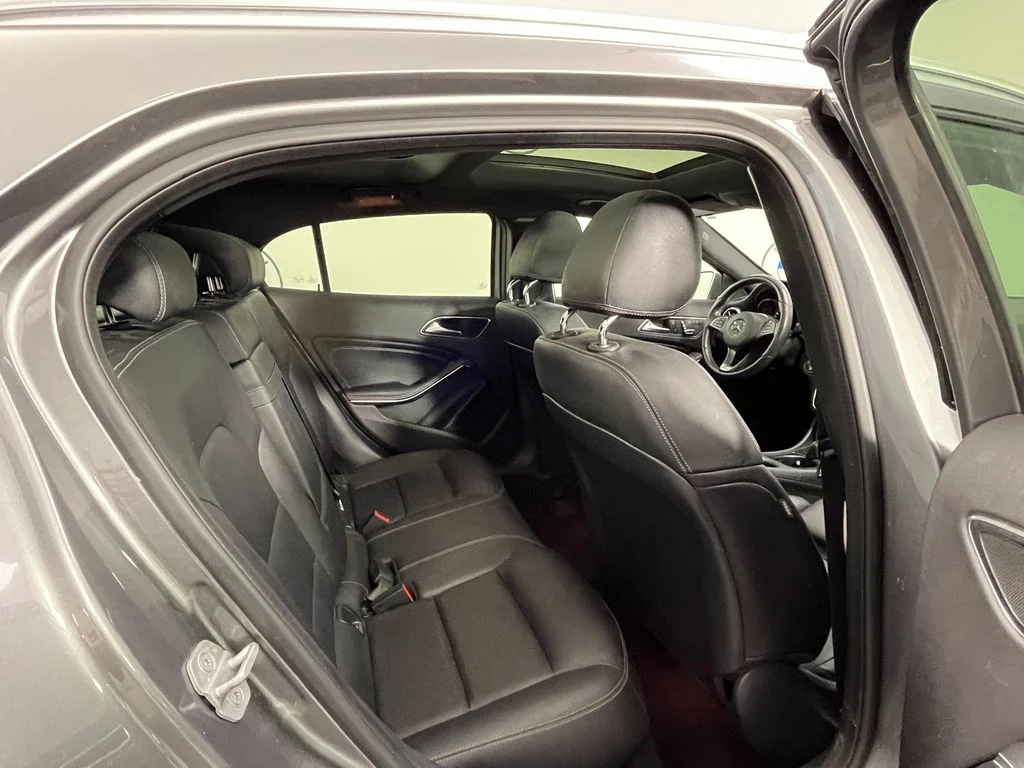 Used 2018 Gray Mercedes-Benz GLA 250 image 23