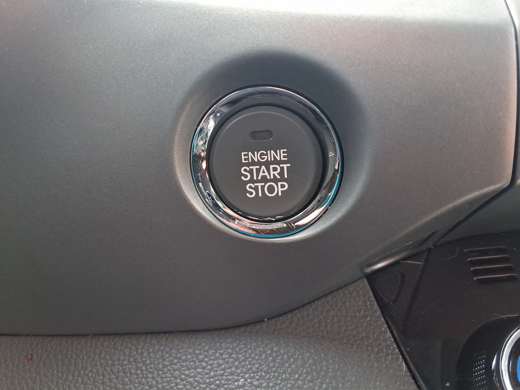 Used 2013 Beige Kia EX image 38