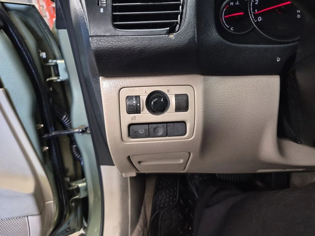 Used 2006 Green Subaru 3.0R image 21