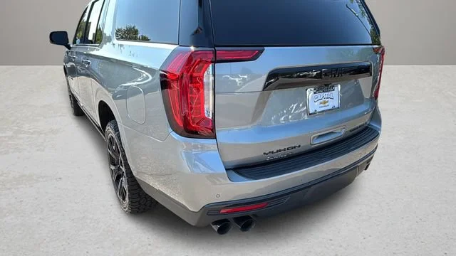 Used 2023 STERLING METALLIC GMC Denali image 41