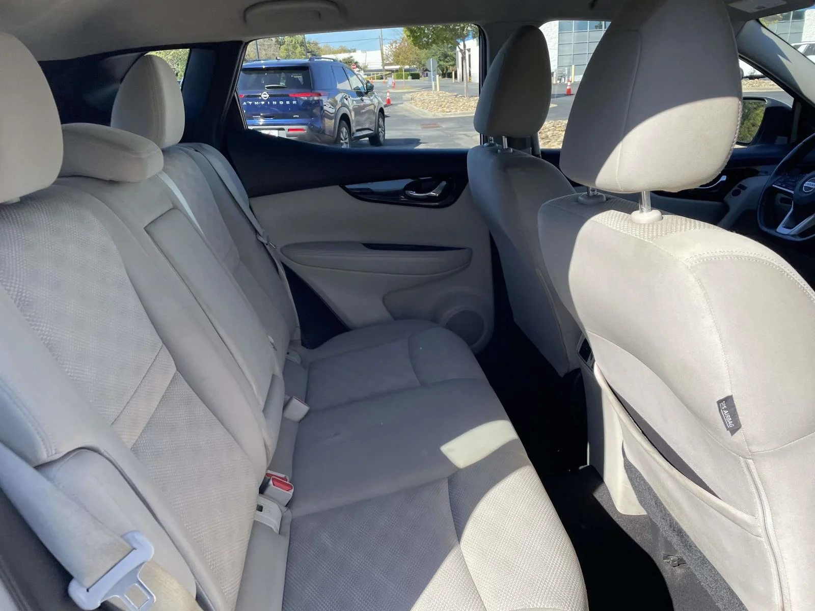 Used 2020 Silver Nissan SV AWD Xtronic CVT image 9