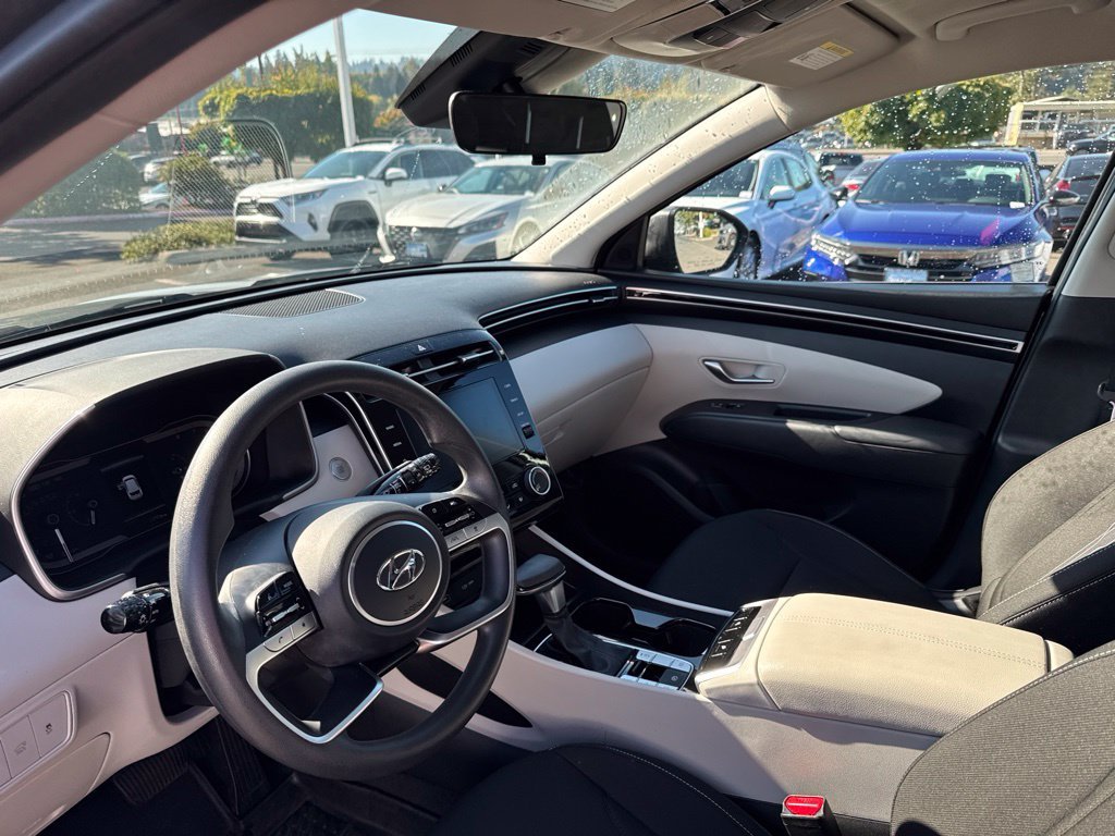 Used 2023 Amazon Gray Hyundai SEL image 4