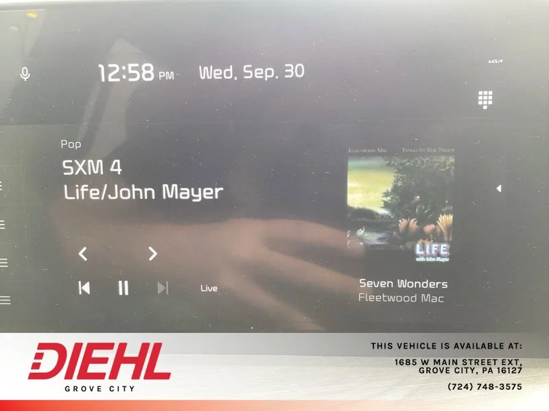 Used 2024 White Kia EX X-Line image 26