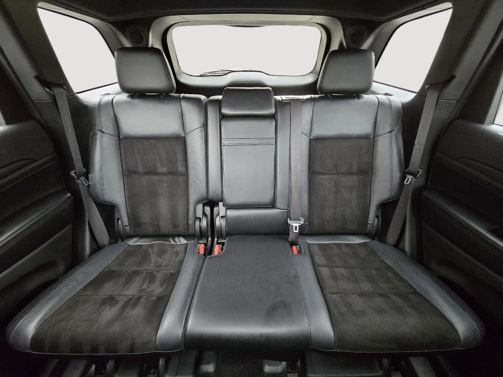 Certified Used 2019 Diamond Black Crystal Pearlcoat Jeep Altitude image 22