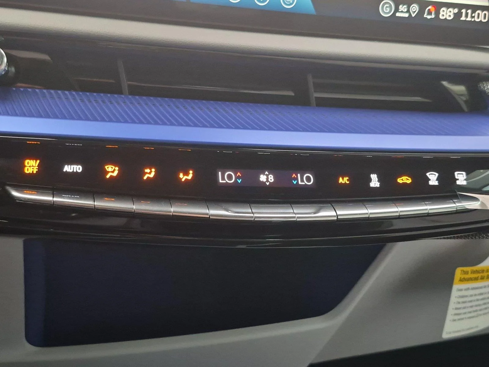 2027 Cadillac OPTIQ Luxury - Photo 21