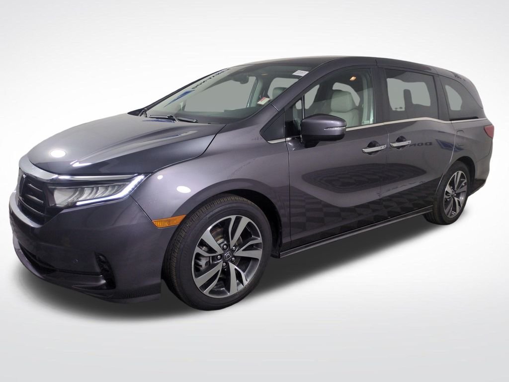 Certified Used 2024 Modern Steel Metallic Honda Touring image 1
