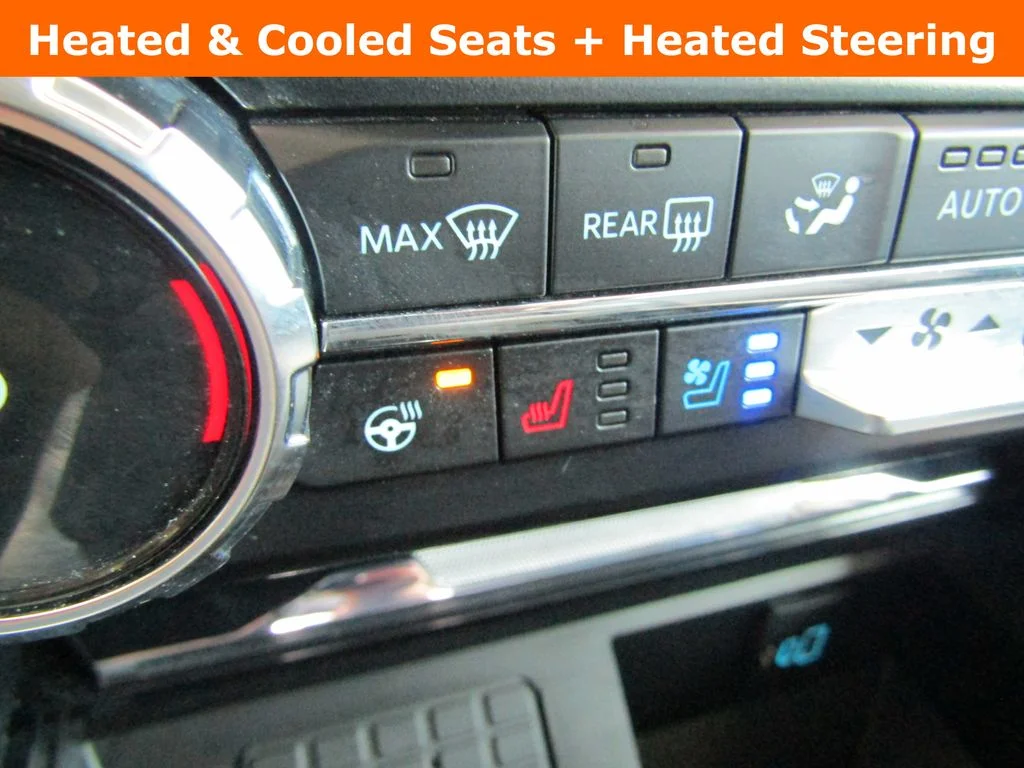 Used 2024 White Ford Lariat image 18