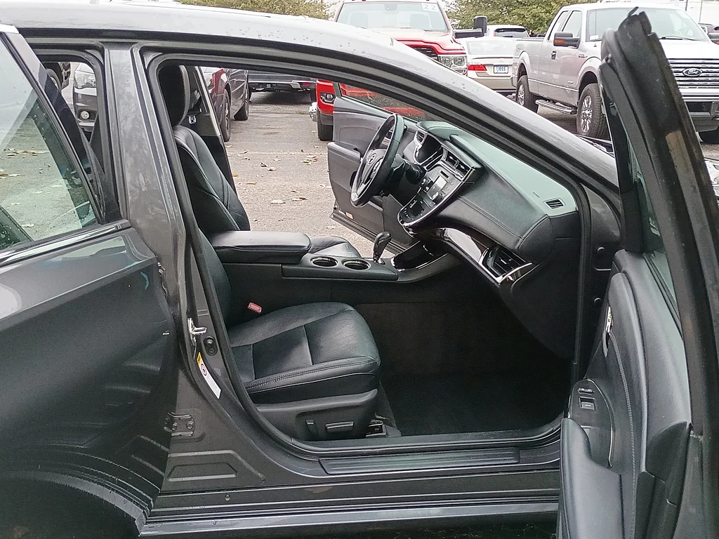 Used 2014 Magnetic Gray Metallic Toyota XLE image 16