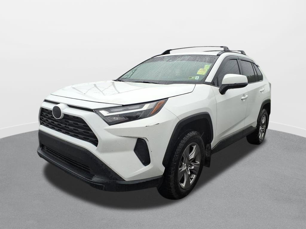 2022 Toyota RAV4 XLE AWD's photo