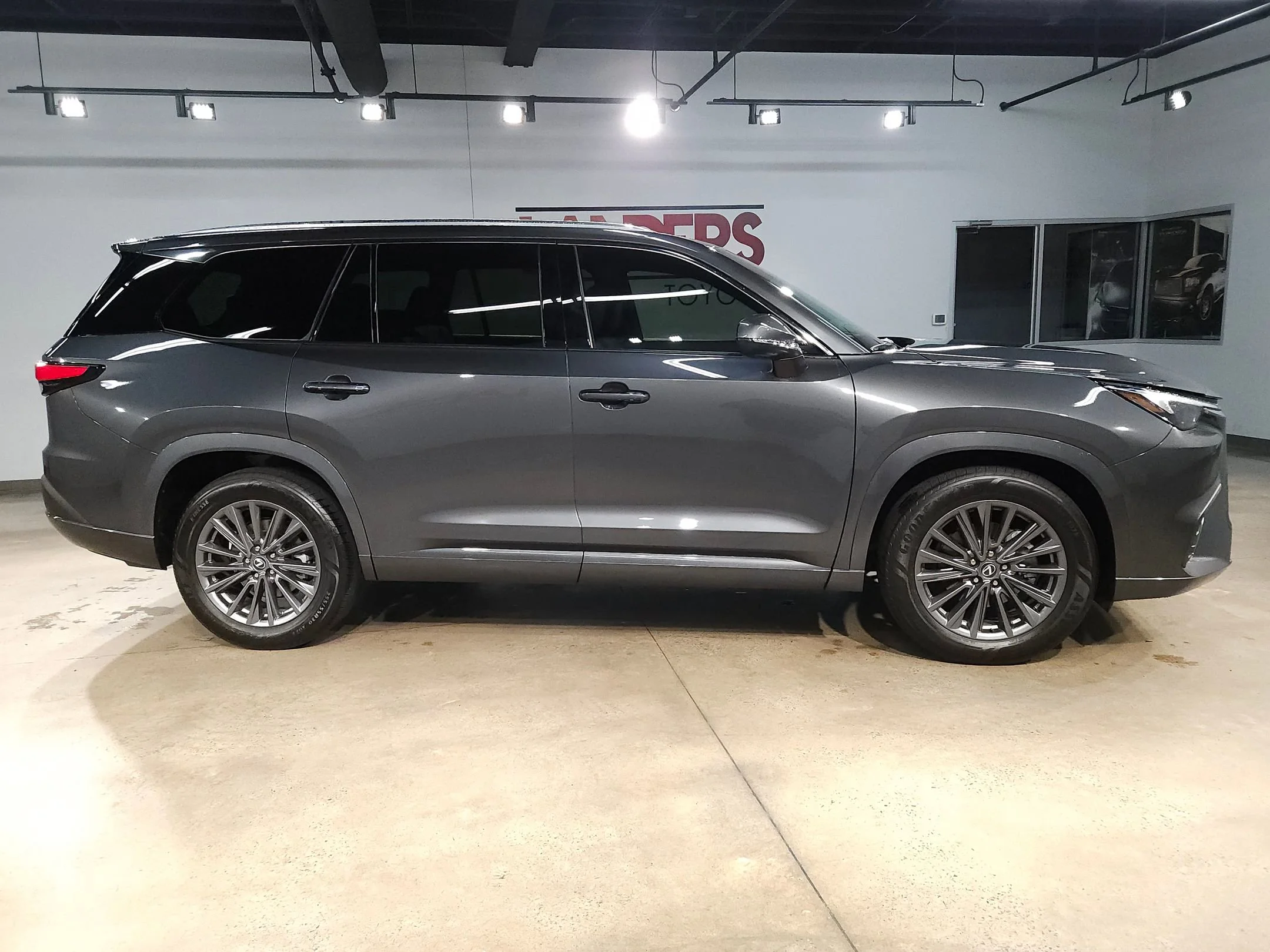 2025 Lexus TX Base - Photo 8