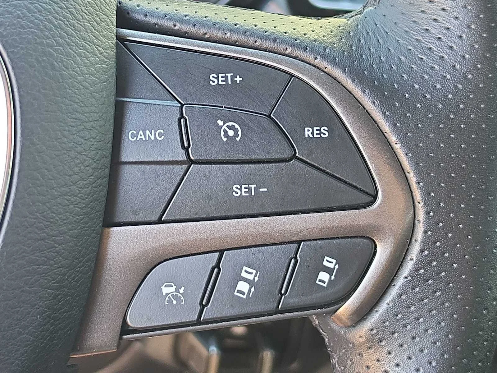 Used 2024 Frostbite Pearlcoat Dodge GT image 26