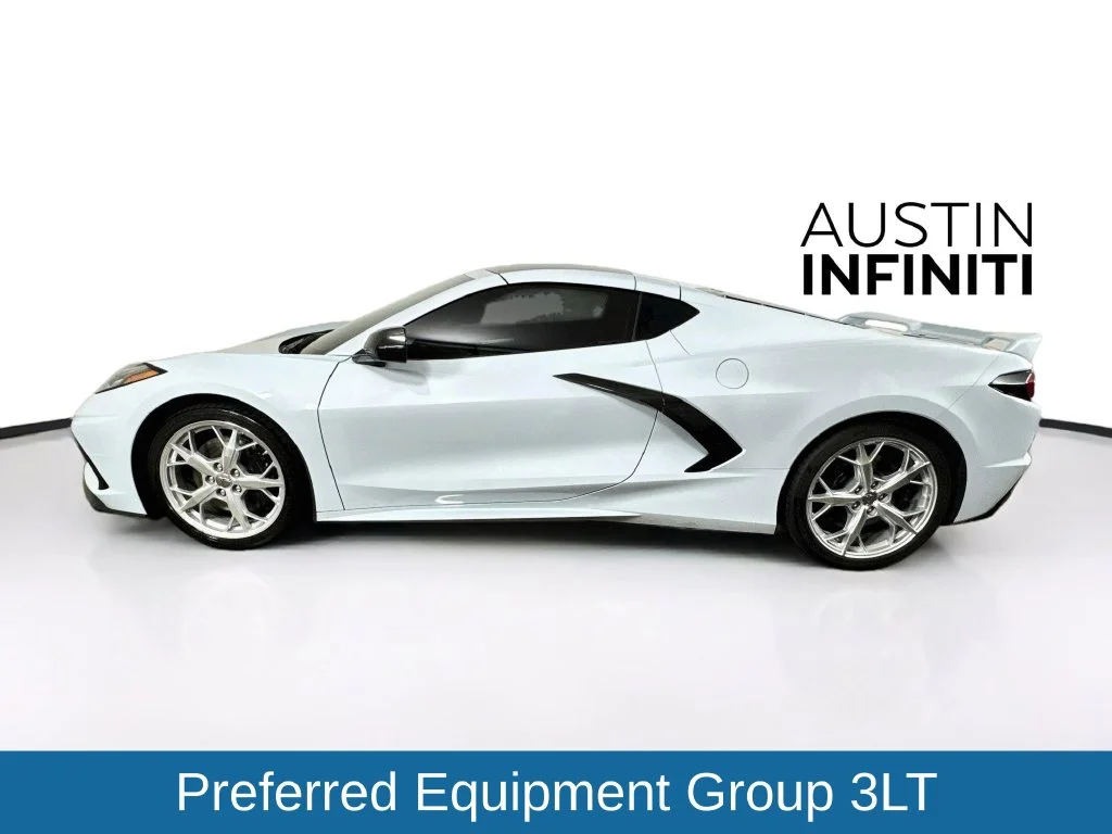 Used 2023 White Chevrolet Stingray image 4