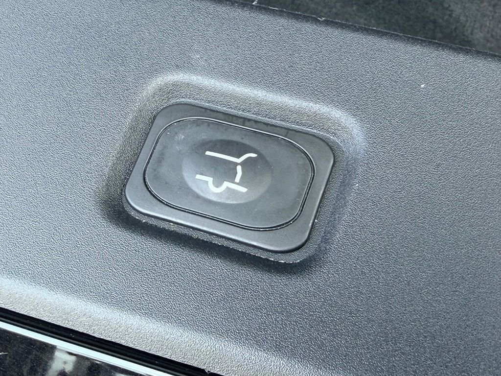 Used 2025 Black Ford Tremor image 39