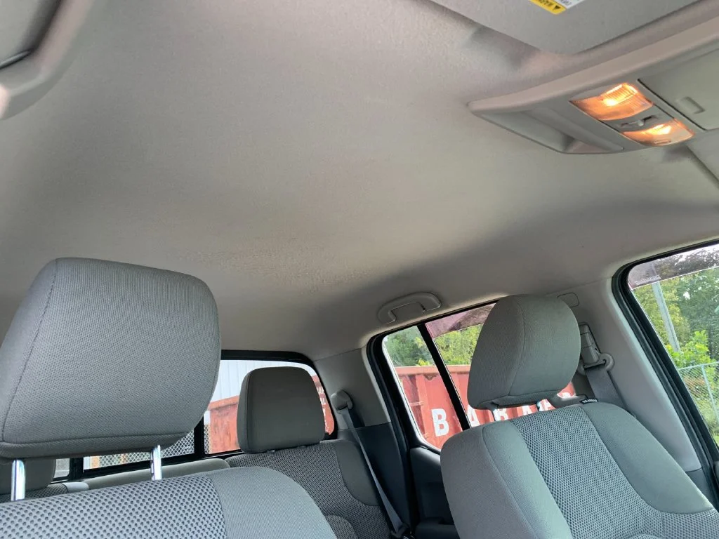 Used 2019 Blue Nissan SV image 18