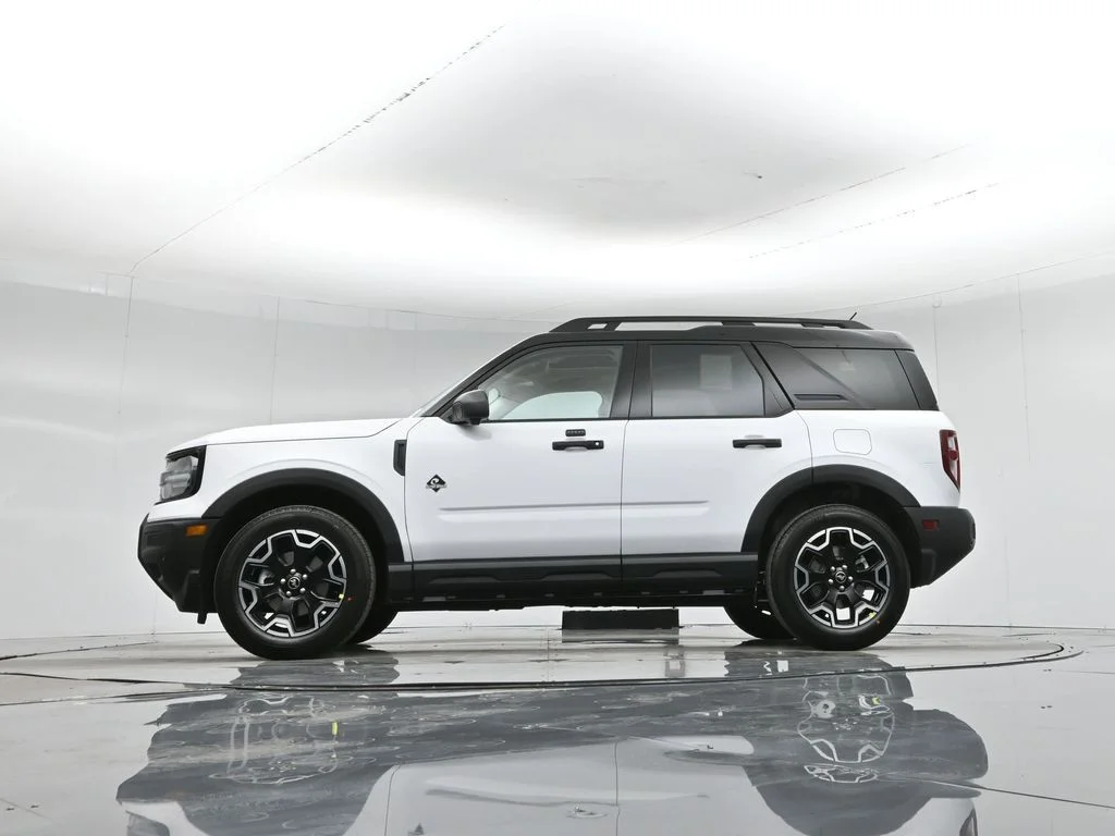 New 2026 Oxford White Ford Outer Banks image 7