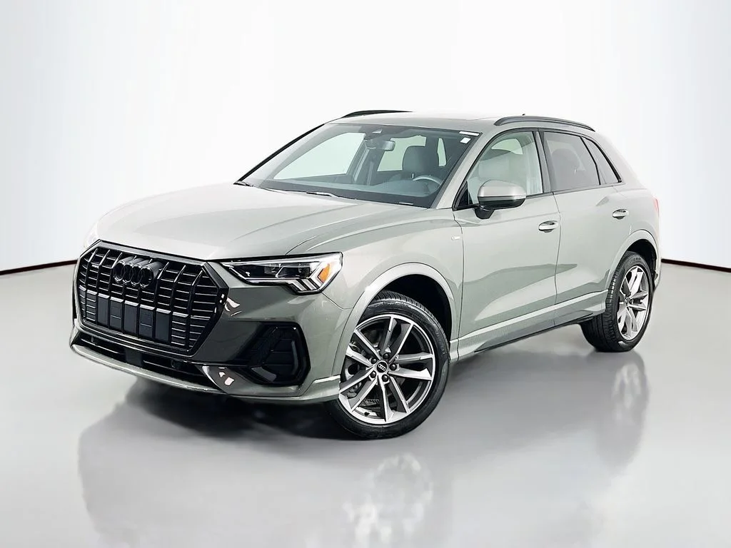 2025 Audi Q3 45 TFSI S Line Premium quattro's photo