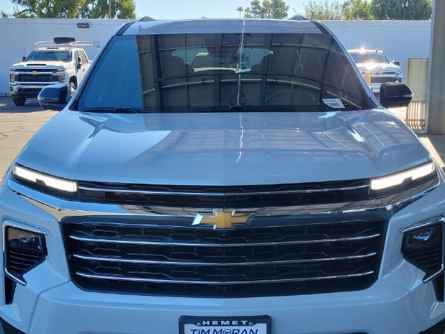 New 2027 Polar White Tricoat Chevrolet LT image 21