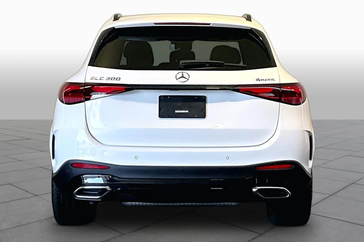 Certified Used 2025 Polar White Mercedes-Benz GLC 300 image 5