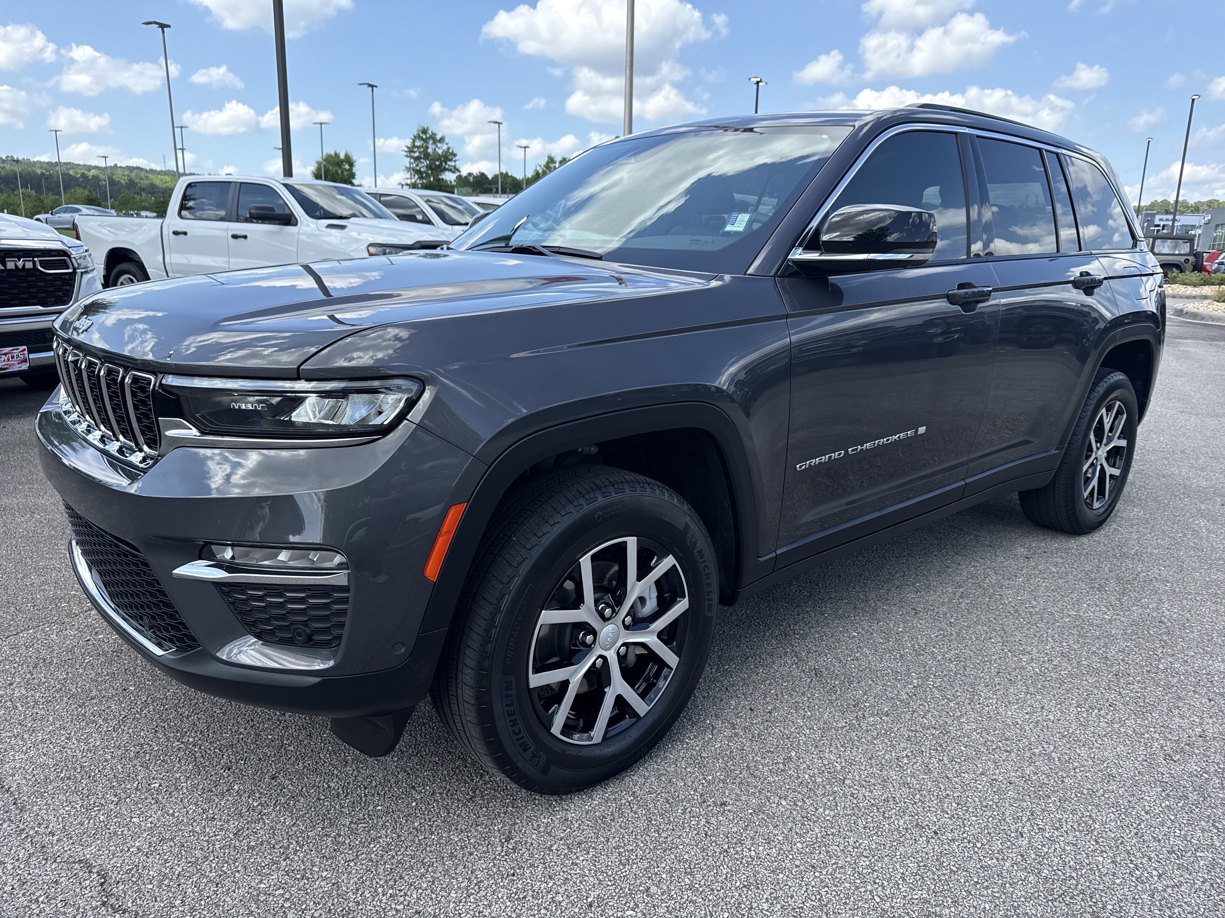 Used 2024 Baltic Gray Metallic Clearcoat Jeep Limited image 3