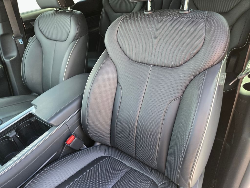 Used 2025 Gray Hyundai Calligraphy image 16