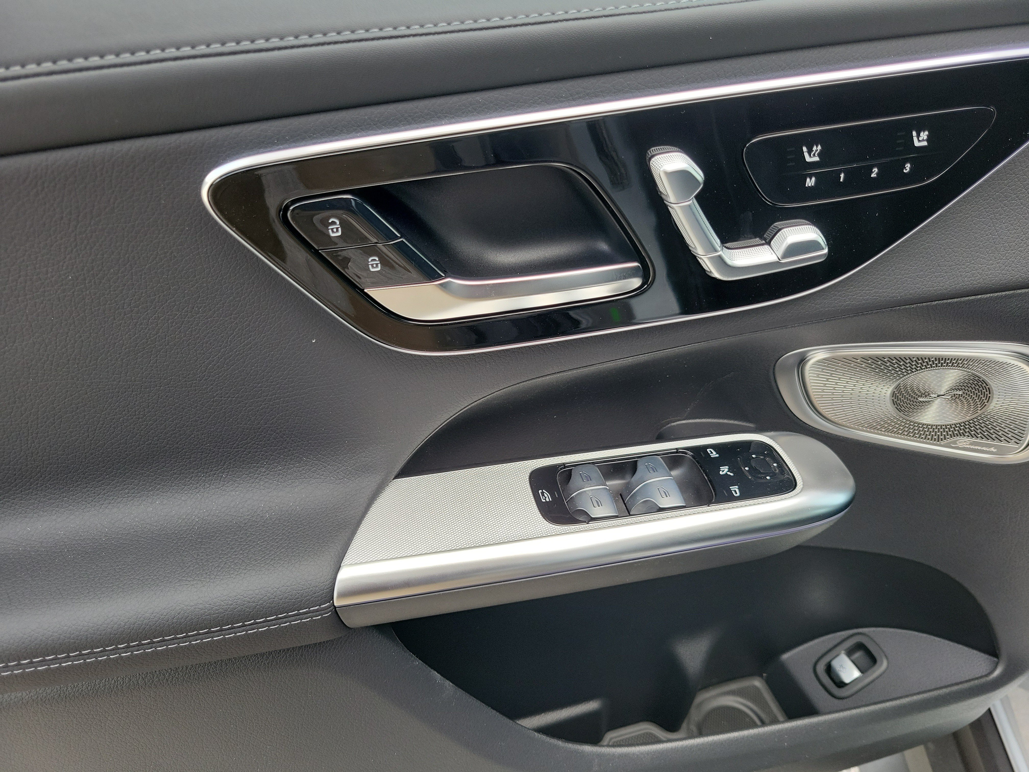 New 2026 Cirrus Silver Metallic Mercedes-Benz GLC 300 image 50