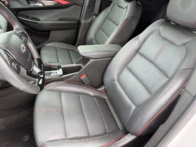Used 2025 Beige Chevrolet RS image 33