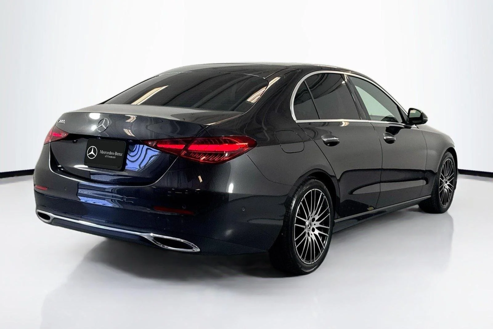 Used 2022 Graphite Grey Metallic Mercedes-Benz C 300 image 5