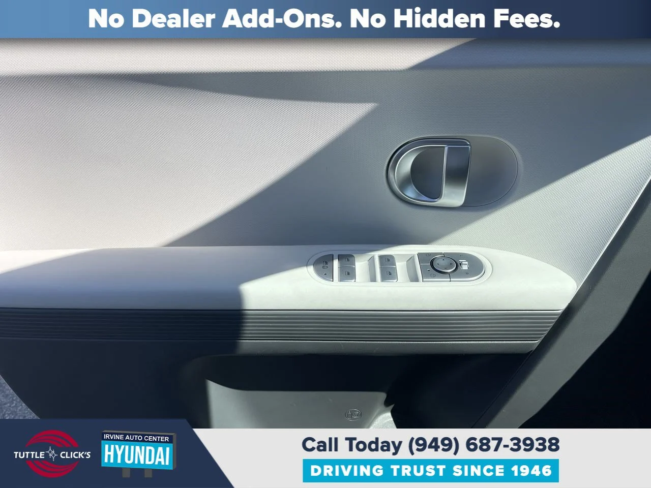 Used 2024 CYBER GRAY HYUNDAI SEL image 30