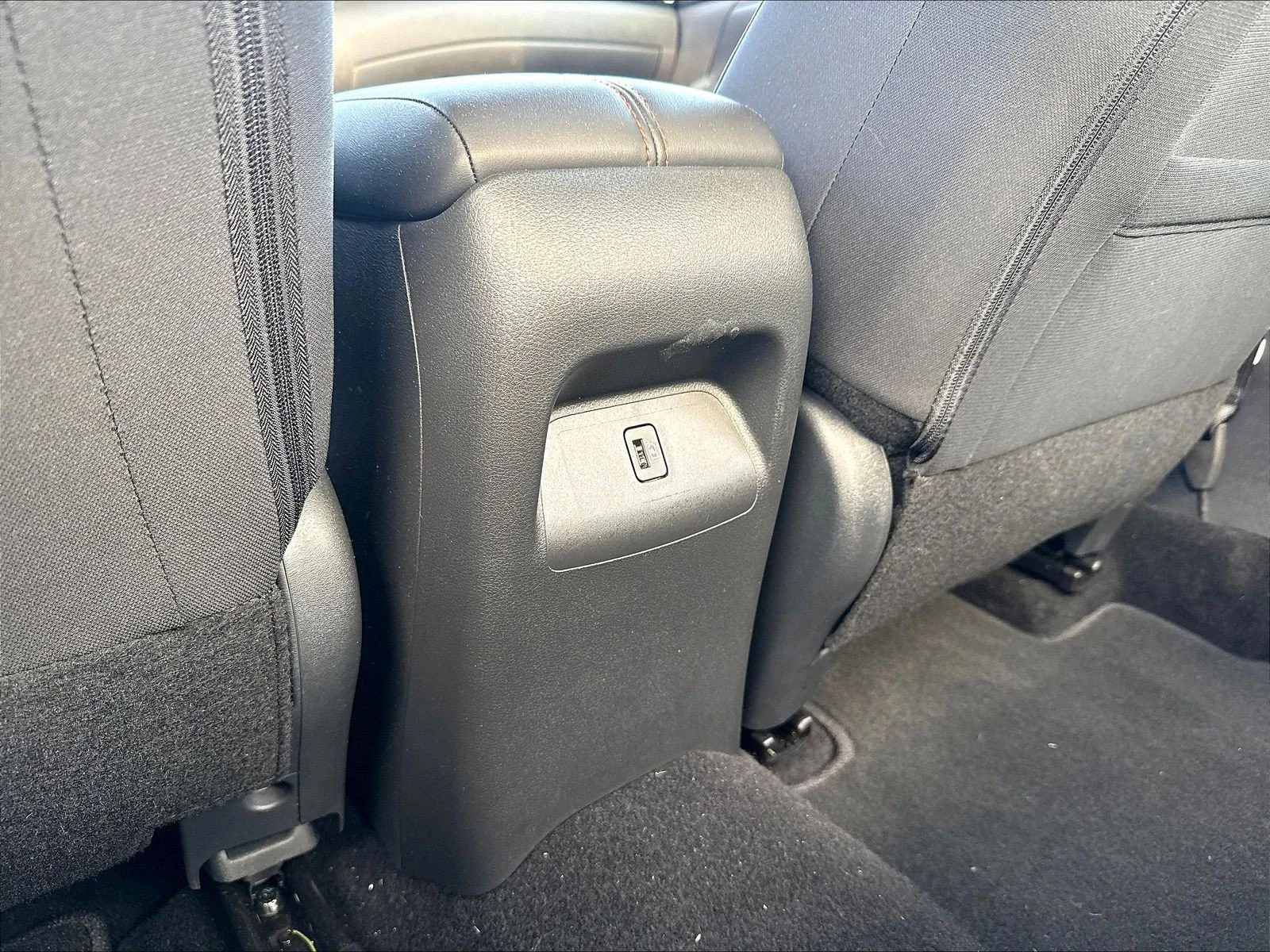 Used 2025 Super Black Nissan SR image 13