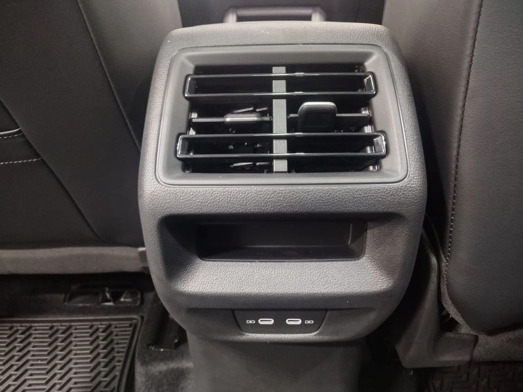 New 2026 Blue Volkswagen 2.0T SE image 34