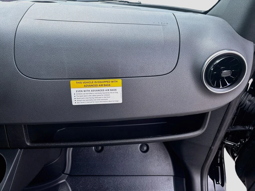 New 2026  Mercedes-Benz Cargo 144 WB image 21