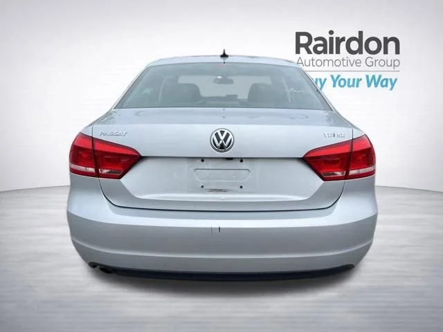 Used 2014 Reflex Silver Metallic Volkswagen TDI SE w/Sunroof image 6