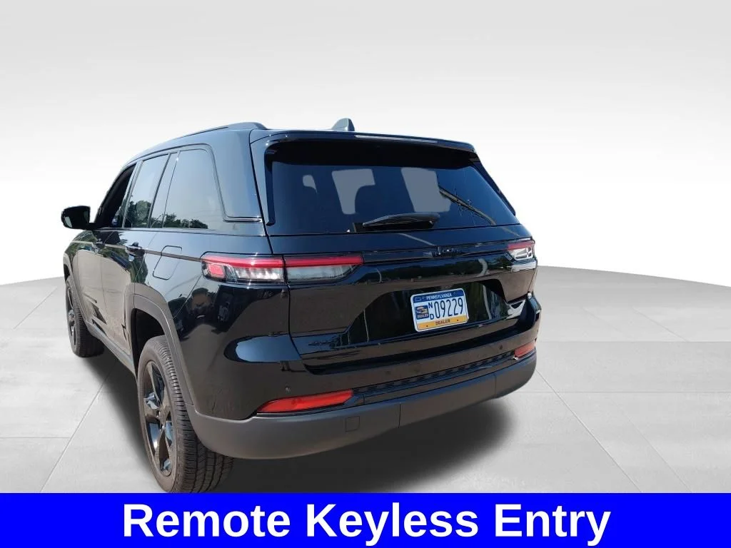 Used 2024 Black Jeep Altitude X image 13