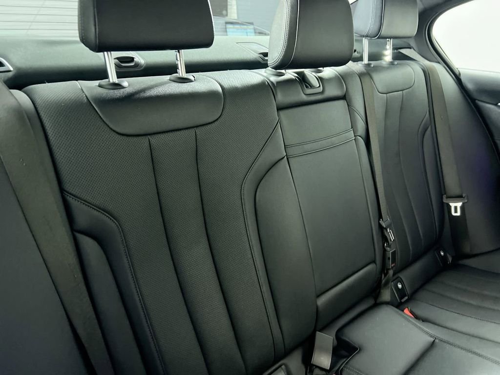2022 BMW 5 Series 540i - Photo 30