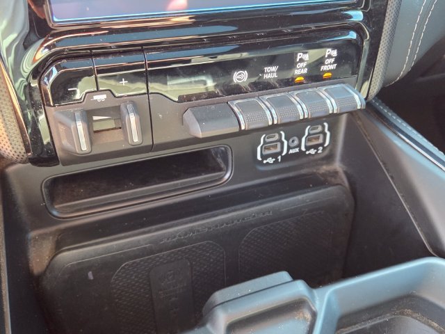 Used 2022 White Ram Limited image 27