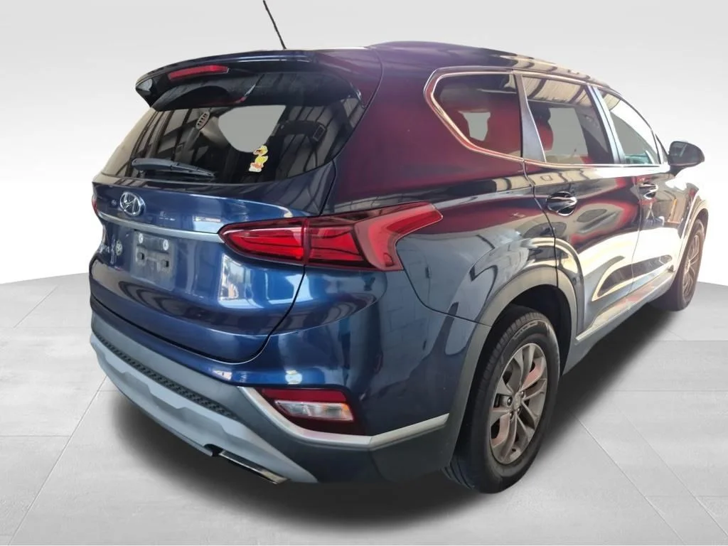 Used 2019 Blue Hyundai SE image 3