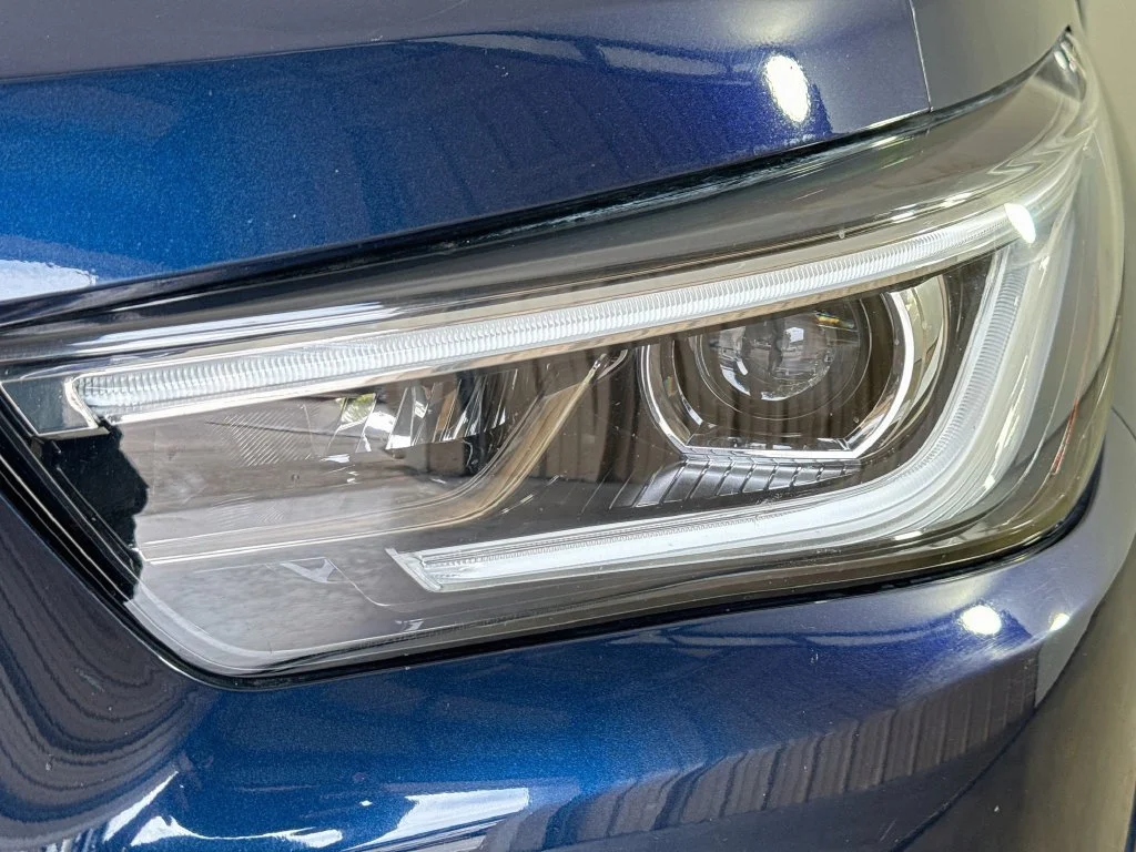 Certified Used 2022 Blue INFINITI LUXE image 42