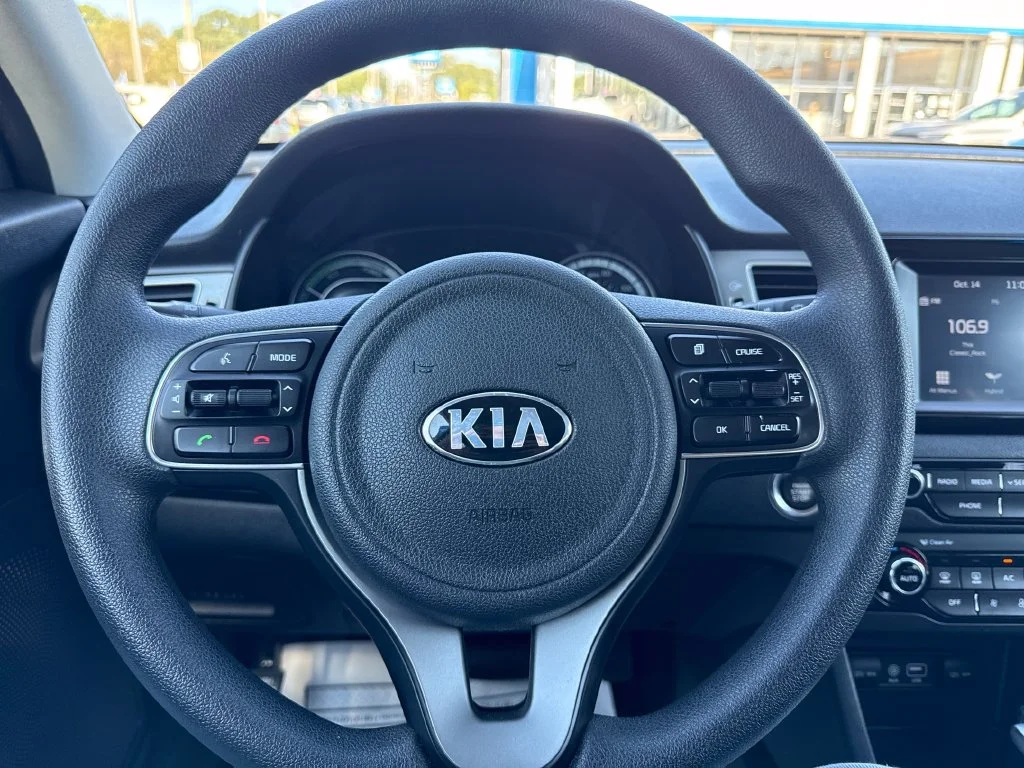 Used 2018 Gray Kia LX image 15