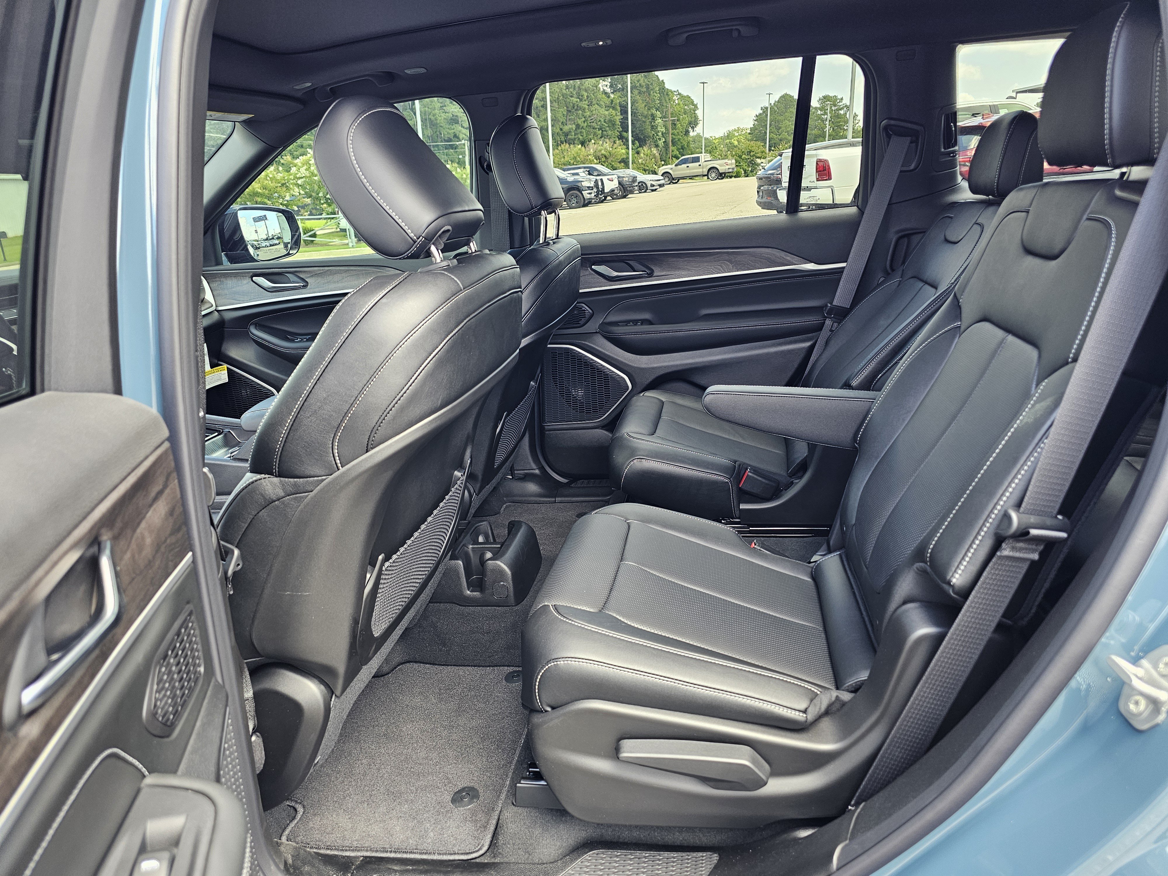 New 2026 Steel Blue Jeep Limited Reserve image 31