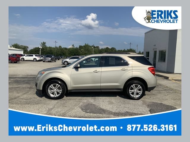 Used 2015 CHAMPAGNE SILVER METALLIC Chevrolet LT image 1