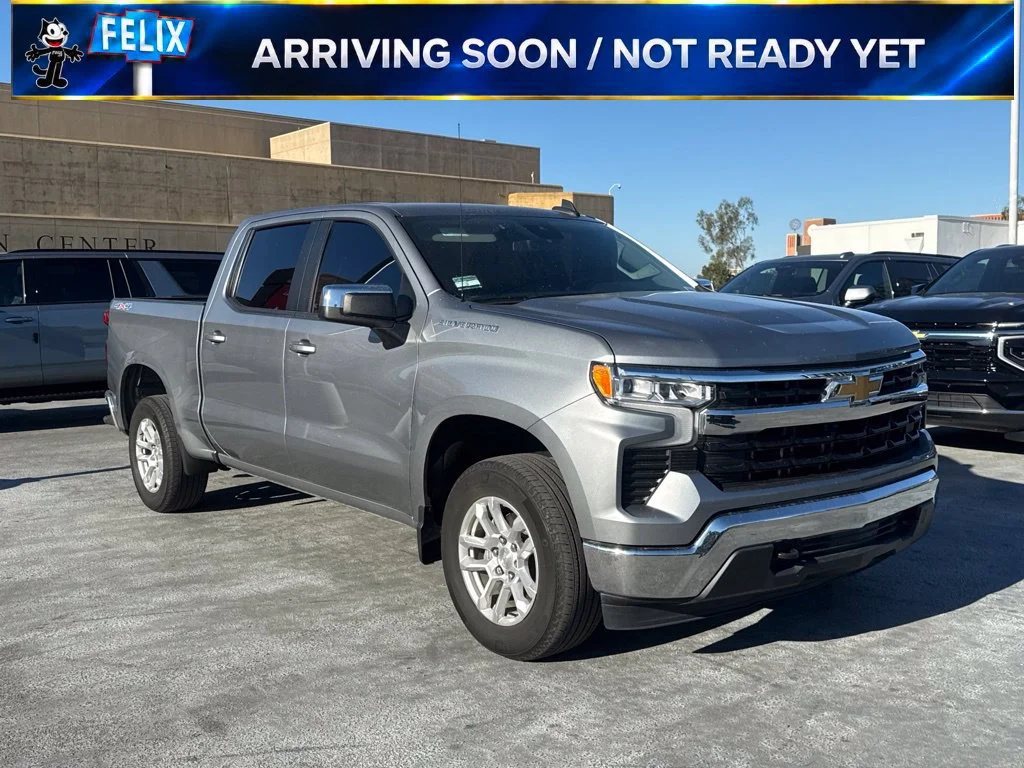 Used 2023 STERLING GRAY METALLIC Chevrolet LT image 3