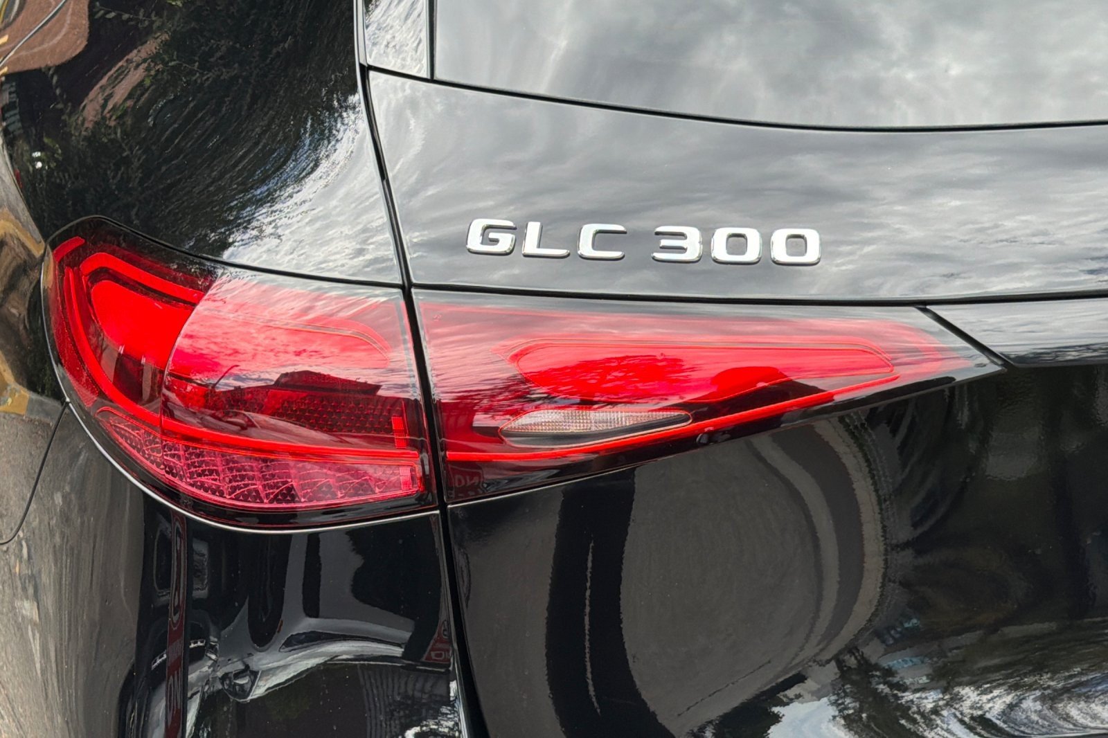 New 2026 Black Mercedes-Benz GLC 300 4MATIC® SUV image 11