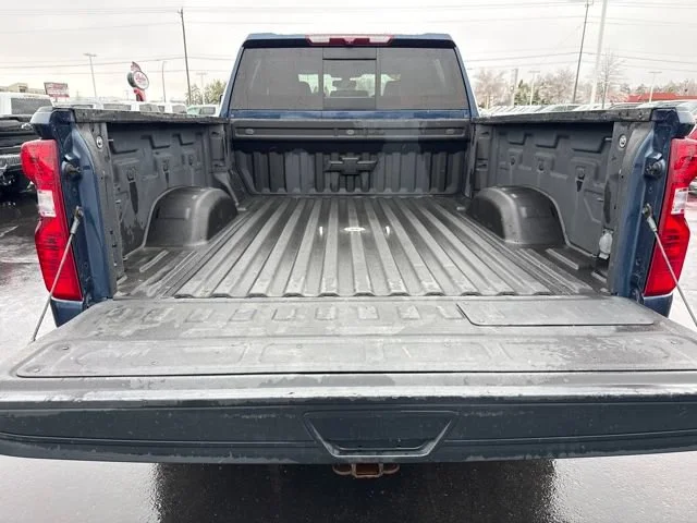 Used 2022 Northsky Blue Metallic Chevrolet LT image 28