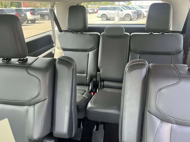 New 2027 Gray Ford Active image 10